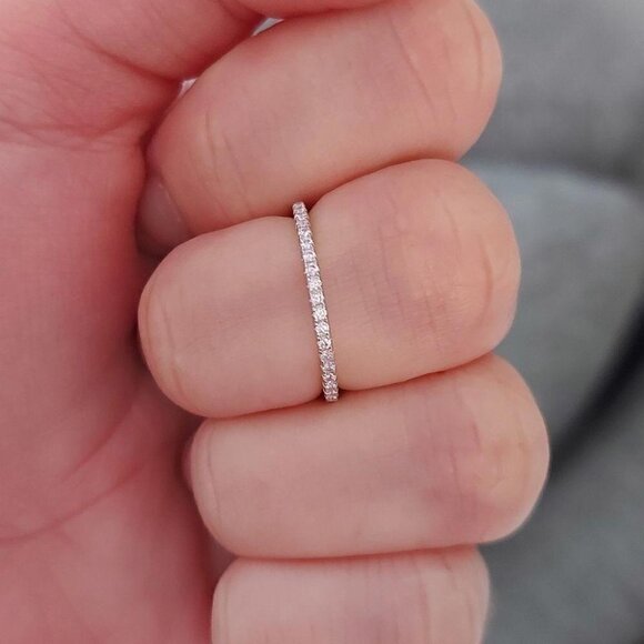 925 Sterling Silver Pink Wedding Band Ring - Picture 4 of 6